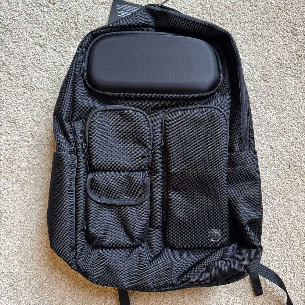 NWT lululemon Cruiser Backpack